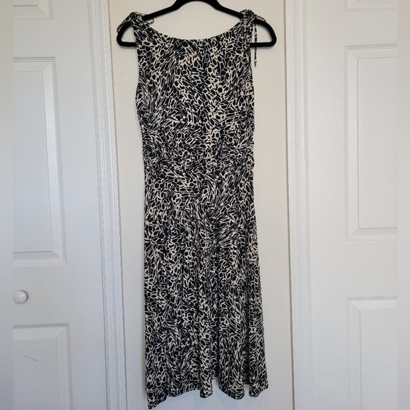 D.J. Summers cream and black dress. - Picture 3 of 8